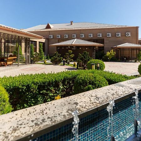 La Defense Hotel Jerevan Eksteriør bilde