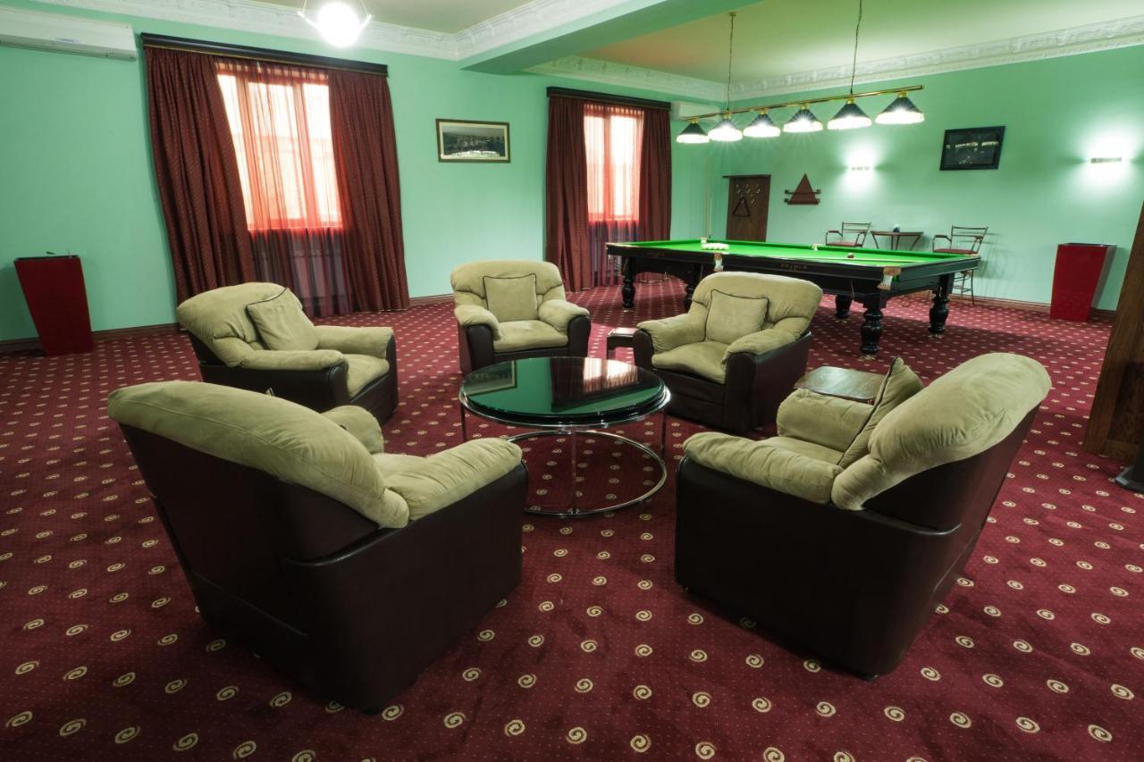 La Defense Hotel Jerevan Eksteriør bilde