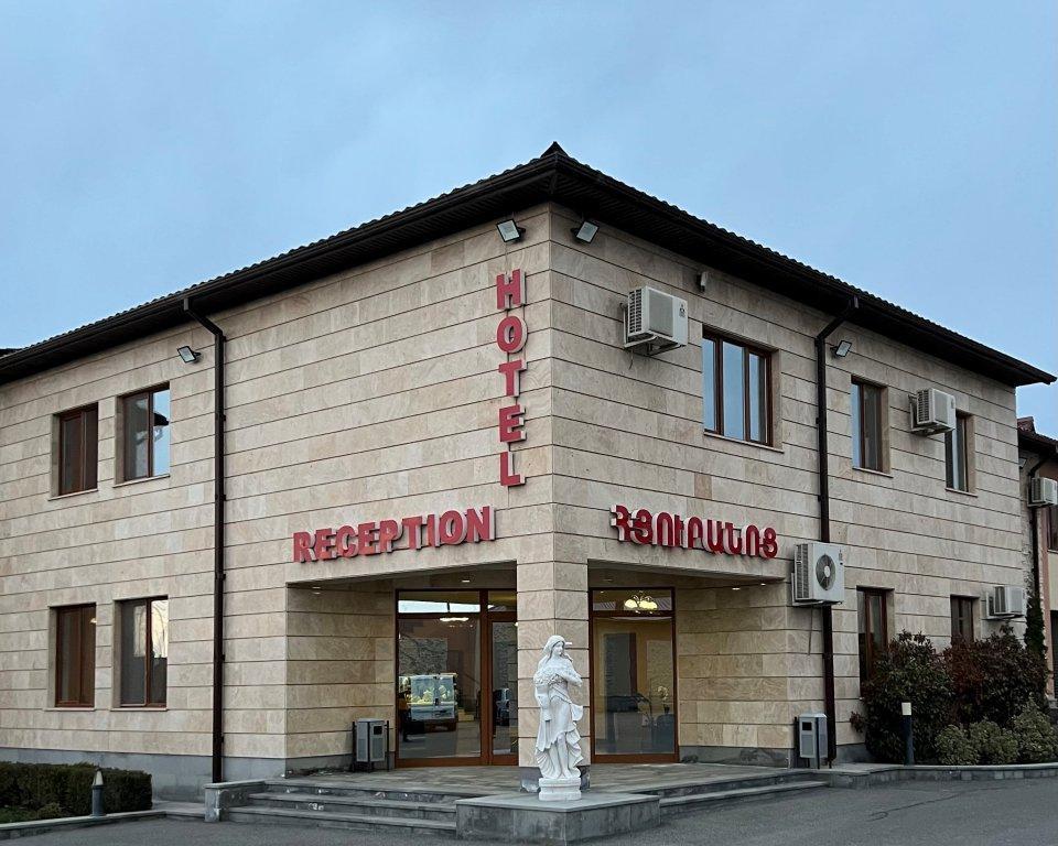 La Defense Hotel Jerevan Eksteriør bilde